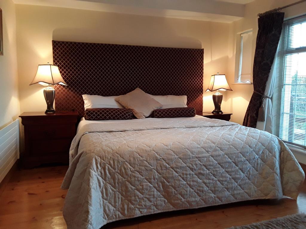 The Townhouse Accommodation Carrick on Shannon Exteriör bild